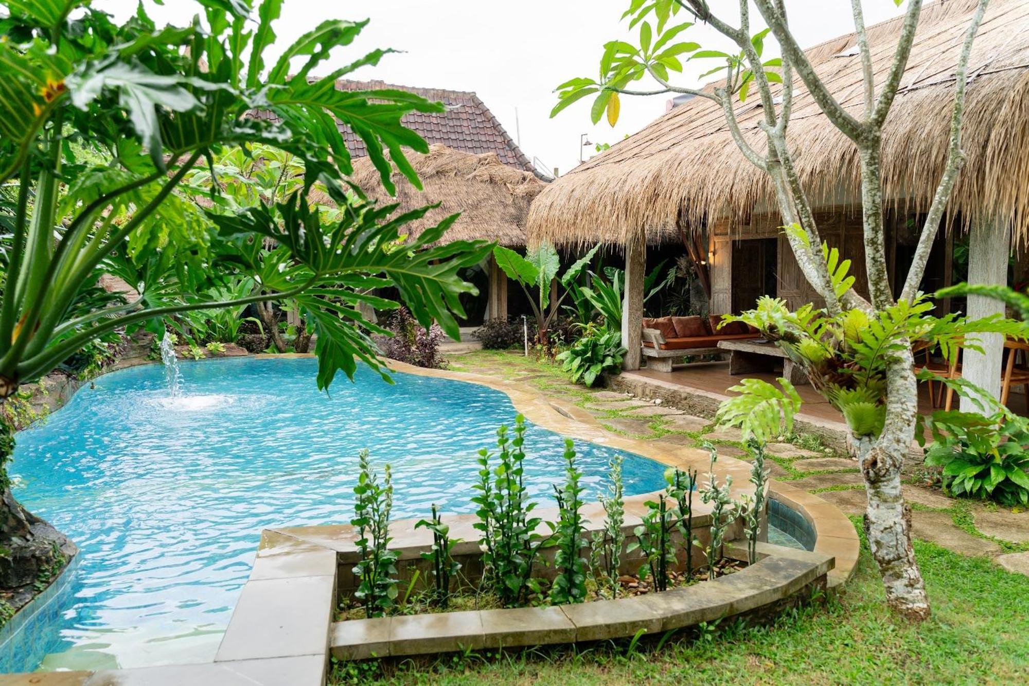 Puri Samaira Villa Tanjung  Exterior photo