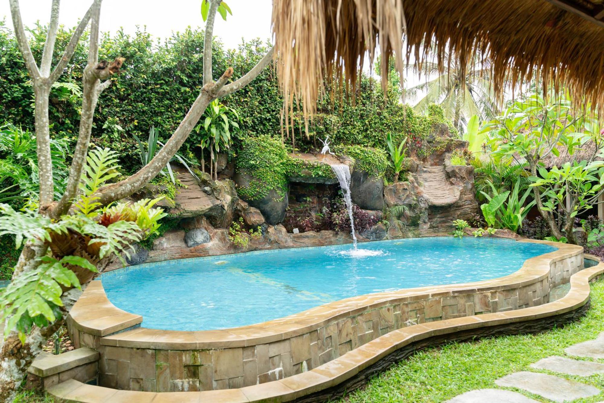 Puri Samaira Villa Tanjung  Exterior photo