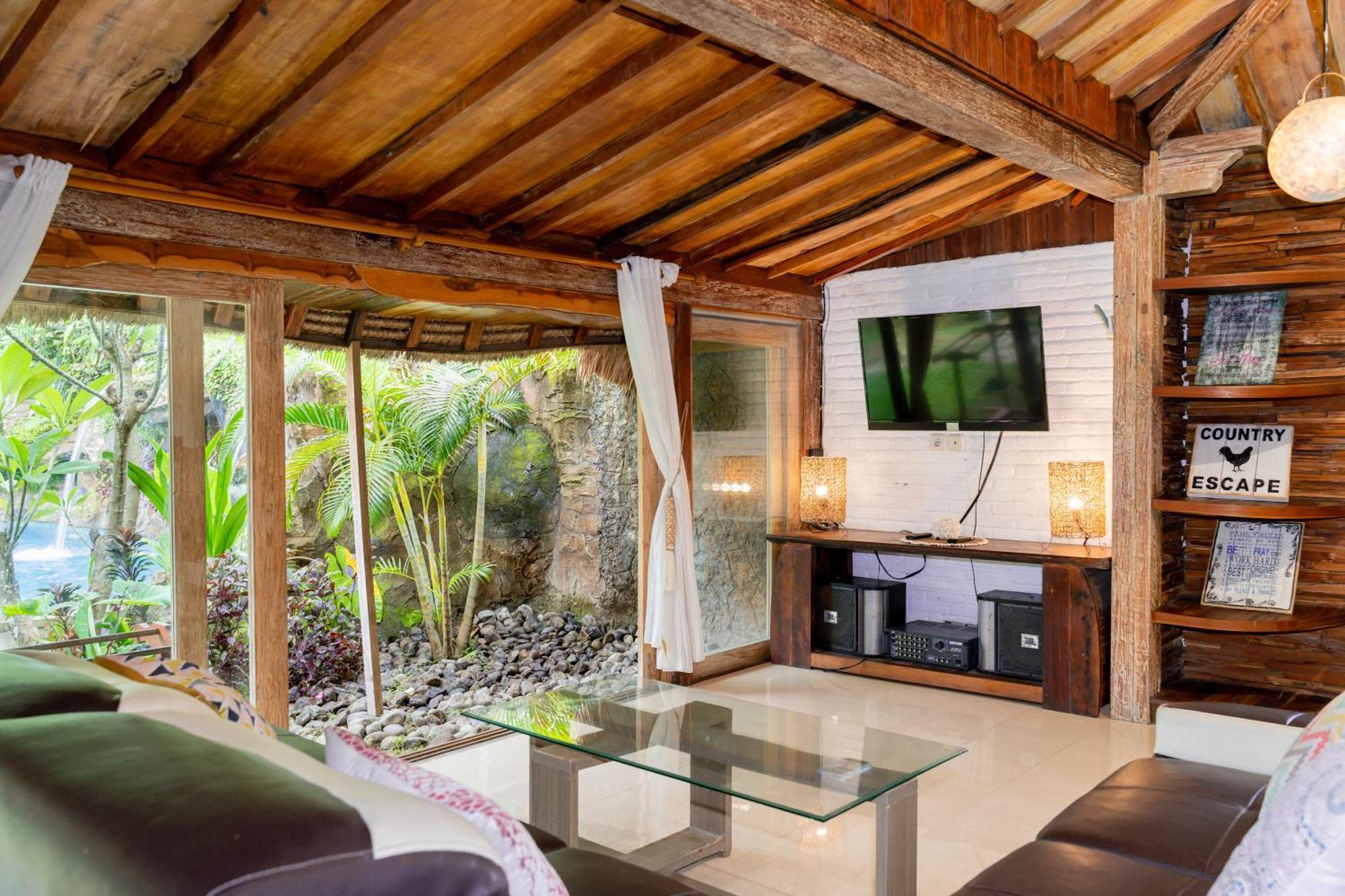 Puri Samaira Villa Tanjung  Exterior photo